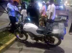 ROJA Motocicleta del repartidor