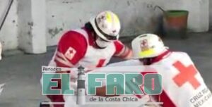 ROJA-PARAMEDICOS-LLEGARON-AL-LUGAR-copia
