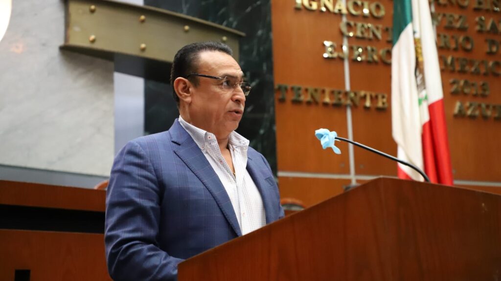 azoyu efren lopez