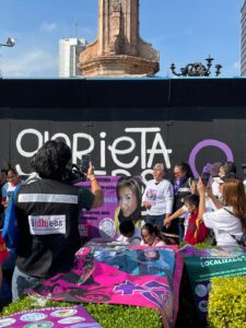 roja en memoria de melissa (3)