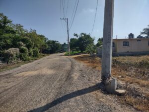 Marquelia el poste que se encuentra quebrado (2)