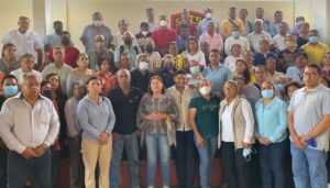 PRINCIPAL BEATRIZ VELEZ Y LIDERES SINDICALES