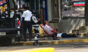 ROJA ASESINAN A TAXISTA FRENTE A LA BASE NAVAL