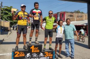 Marquelia Premiaciones de las categorías de adulto (3)