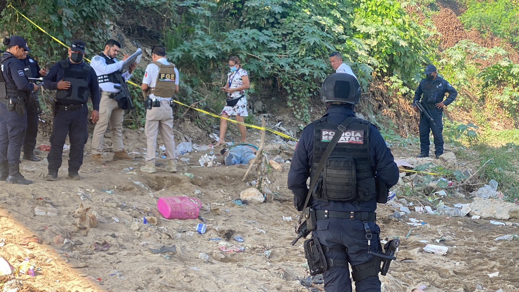 ROJA CAYÓ A ORILLA DEL RIO LA SABANA (2)
