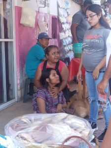ROJA LA COMERCIANTE