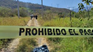 ROJA MATAN A MUJER EN PETAQUILLAS