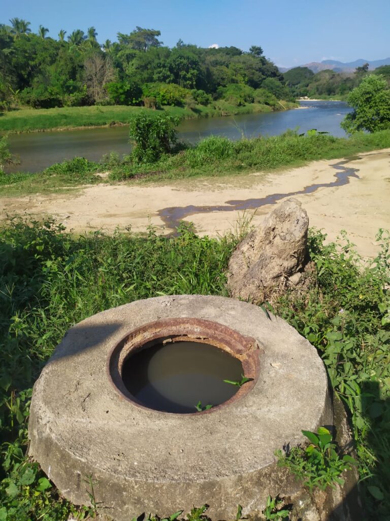 SAN LUIS EL ESCURRIMIENTO DE AGUAS NEGRAS (4)