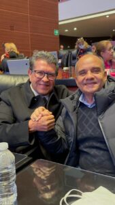 estado el senador con monreal