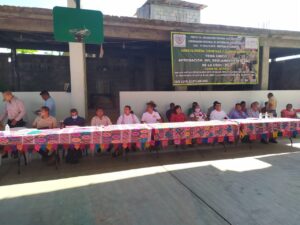 principal mesa de debates 2