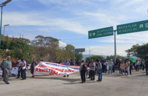 ESTADO BLOQUEO EN LA AUTOPISTA DEL SOL