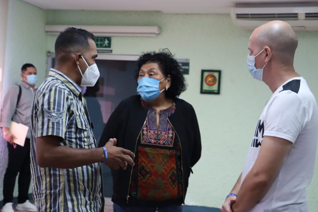 ESTADO MEDICOS CUBANOS (3)