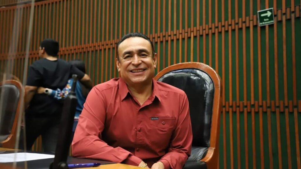 PRINCIPAL JOSE EFREN LOPEZ CORTES