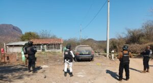 ROJA CASAS Y VEHICULOS 4