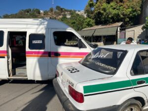 ROJA CHOQUE ENTRE TRANSPORTISTAS (2)