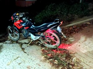 ROJA LA MOTOCICLIETA