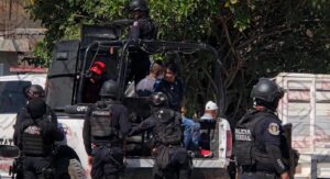 ROJA LOS DETENIDOS