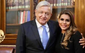 ESTADO AMLO Y EVELYN
