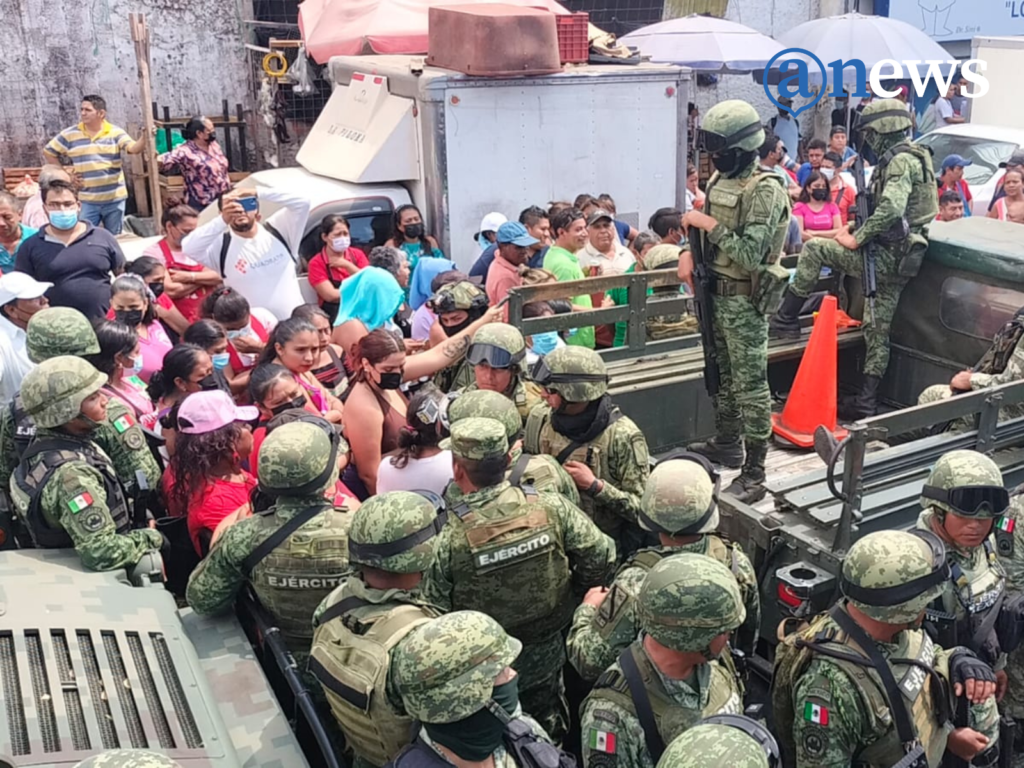ROJA LA PROTESTA (2)