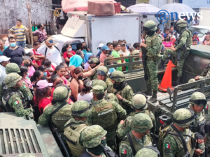 ROJA LA PROTESTA (2)