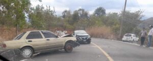 ROJA LAS UNIDADES EN EL LUGAR DEL ACCIDENTE