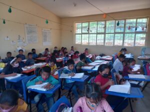 SAN LUIS AGLOMERACION EN AULAS (1)