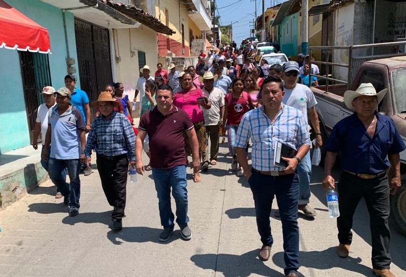 PRINCIPAL RIGOBERTO CHACON ARRIBANDO AL PARTIDO 1