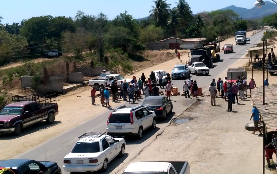 SAN MARCOS BLOQUEO MOMENTÁNEO