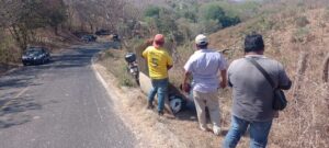 roja se accidenta cobrador de banco azteca (2)