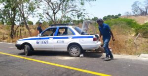 ROJA EL TAXI ACCIDENTADO