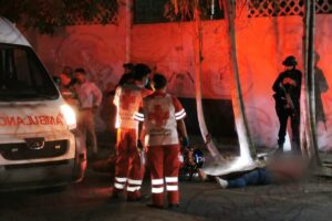 ROJA LEVANTAMIENTO DEL CADAVER