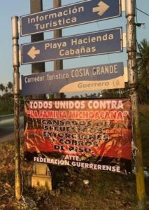 ROJA Las lonas en otros municipios