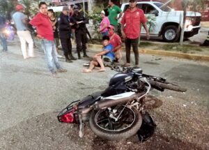 ROJA MOTOCICLETA (2)