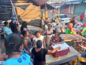 SAN LUIS COMERCIANTES CONFRONTANDOSE (2)