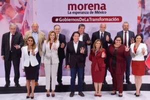 Mario Delgado, dirigente nacional de Morena,  y Citlalli Hernández, vicepresidenta del partido, durante la conferencia posterior al encuentro con gobernadores electos del partido durante las pasadas elecciones:  Marina del Pilar, Baja California; Víctor Castro Cosío, Baja California Sur; Indira Vizcaíno, Colima; Evelyn Salgado, Guerrero; Alfredo Ramírez Bedolla, Michoacán; Miguel Ángel Navarro, Nayarit; Rubén Rocha, Sinaloa; Alfonso Durazo, Sonora; Lorena Cuéllar, Tlaxcala y David Monreal, Zacatecas