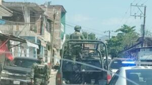 roja llegada de militares