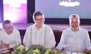 NACOINAL Gobernador de Michoacán con Marcelo