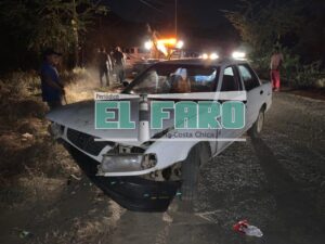 ROJA El vehículo siendo remolcado (1)