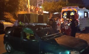 ROJA LOS JOVENES