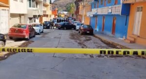 ROJA MATAN A PROFESOR 2
