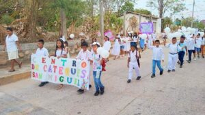 SAN LUIS NIÑOS PROMUEVEN LA PAZ (1)