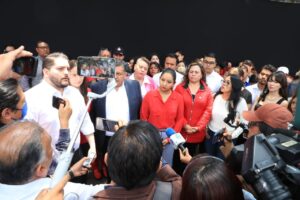 principal Priístas, panistas y perredistas