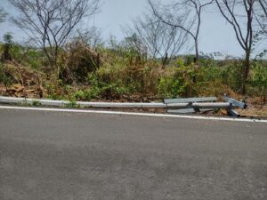 MARQUELIA El poste tirado