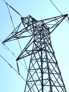 OME LA ESTRUCTURA DE CFE DAÑADA