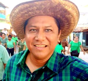 ROJA JESÚS GONZÁLEZ RÍOS, CHUCHO RÍOS