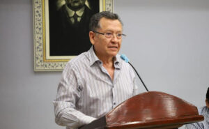 CONGRESO HECTOR APREZA