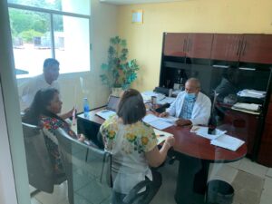 OME Beatriz Vélez en la reunión con Tomás Molina