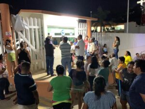 OME Los ciudadanos en CFE (Foto Archivo)