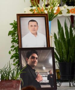 ESTADO fuentes y su hijo