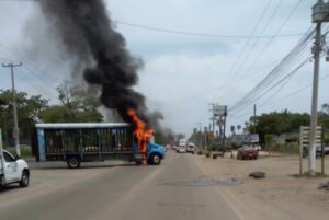 PRINCIPAL VEHICULOS QUEMADOS (2)